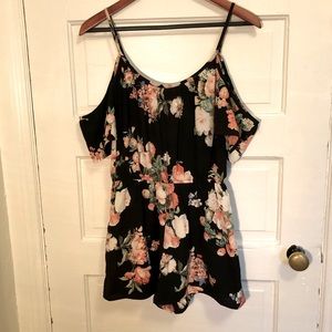 One Clothing dark floral romper. Size Small